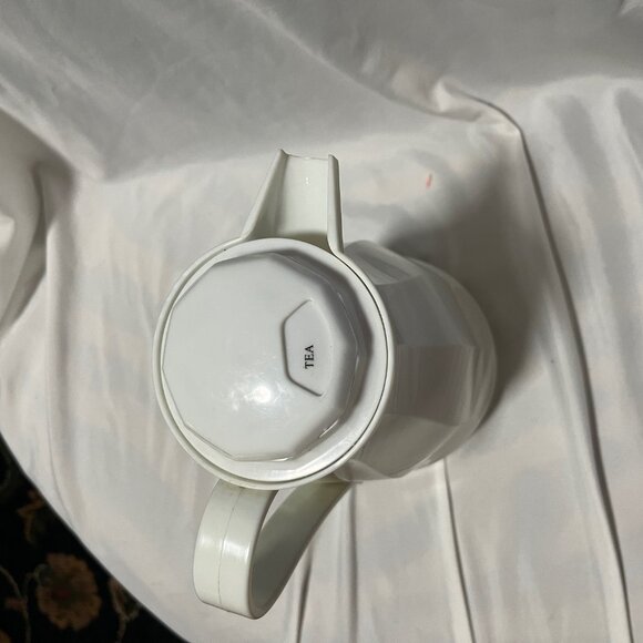 Carafe-2L insulated in white - Picture 10 of 11